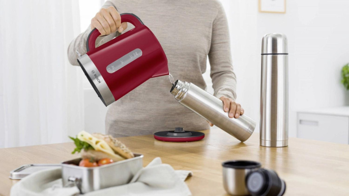 Чайник электрический Bosch TWK6A514 1.7л. 2200Вт красный корпус: пластик