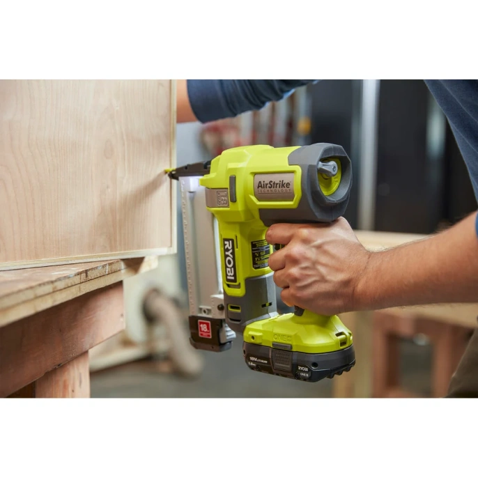 Степлер Ryobi R18GS18-0 18В 5133005138