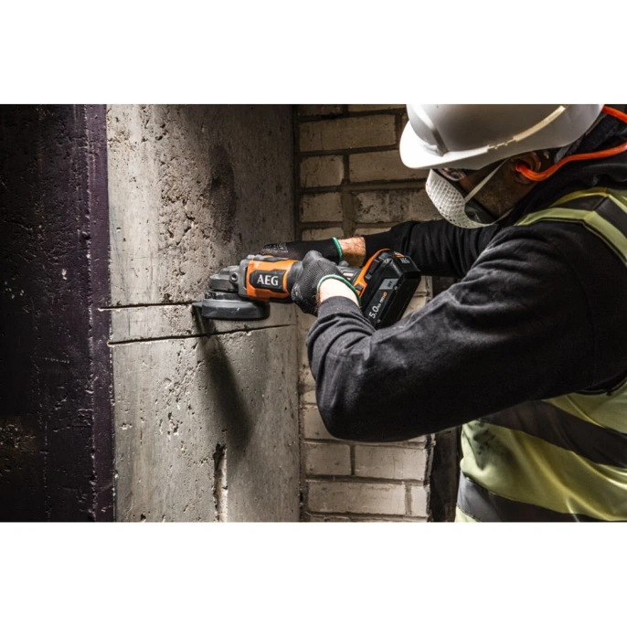 Бесщеточная угловая шлифмашина AEG BEWS18-125BLLI-502C 4935464417