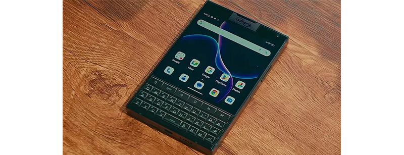 QWERTY-клавиатура, квадратный экран и телевик: Unihertz Titan 2 поступает в продажу