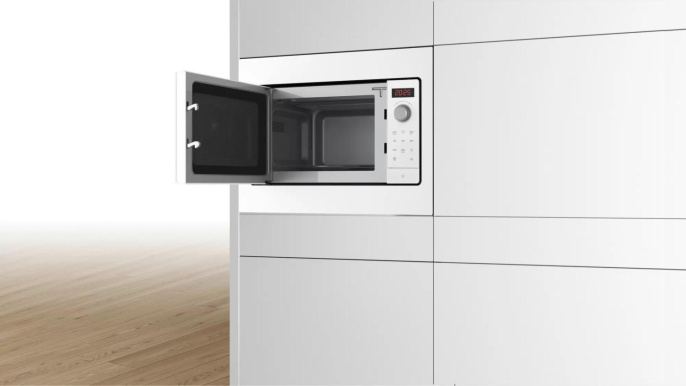 Микроволновая печь Bosch BFL523MW3 20л. 800Вт белый встраиваемая