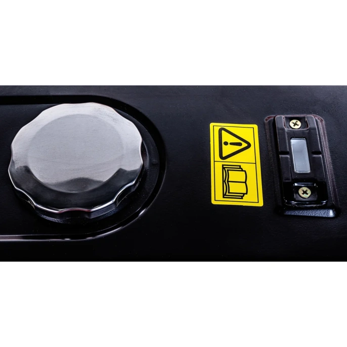 Бензиновый генератор Gigant (5,5 кВт; колёса и ручки) GGL-5500