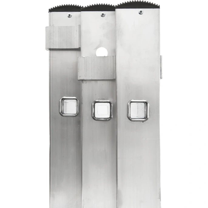 Профессиональная трехсекционная лестница Inforce 3x10 шириной 480мм ЛП-03-19