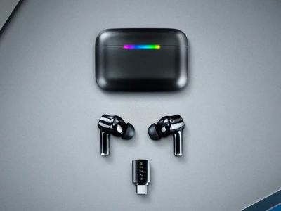 Razer представила геймерские TWS-наушники с кейсом-передатчиком