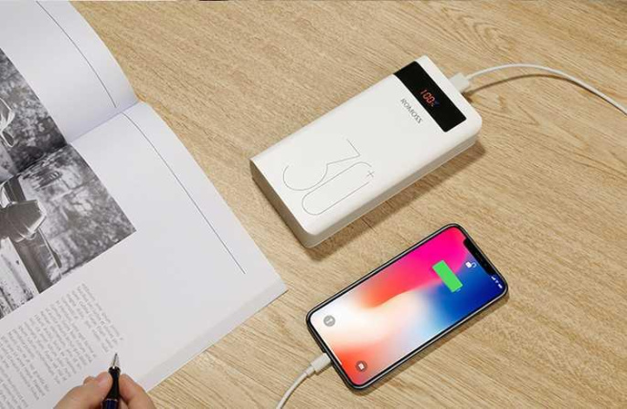 Мобильный аккумулятор Romoss Sense 8P+ 30000mAh QC3.0 18W 3A 2xUSB-A/USB-C белый 6958377507070