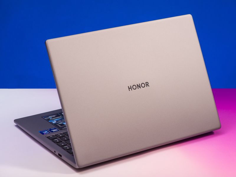Обзор Honor MagicBook 16X 2026: надёжный офисный труженик за разумные деньги
