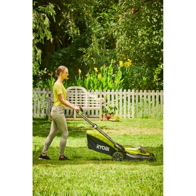 Бесщеточная газонокосилка Ryobi ONE+ RY18LMX40A-0 5133004584