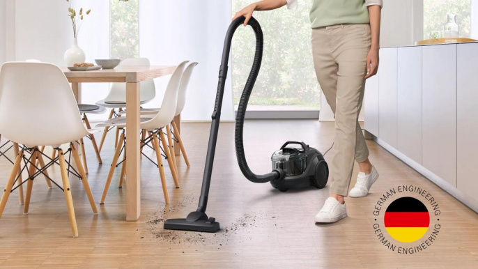 Пылесос Bosch Serie 4 BGC21X300 550Вт черный