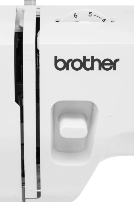 Швейная машина Brother RL425, белый