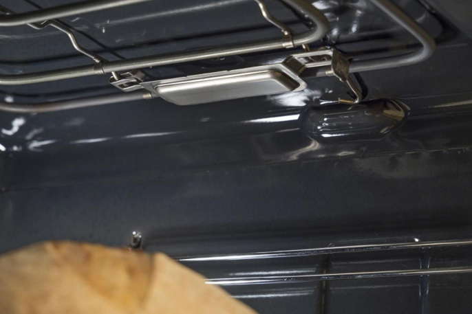 Духовой шкаф электрический Gorenje BO6725E02WG, 77л, дверца с 2 стеклами, белый
