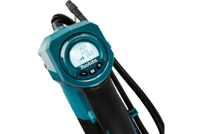 Аккум. автомобильный компрессор MAKITA XGT MP001GZ в кор.