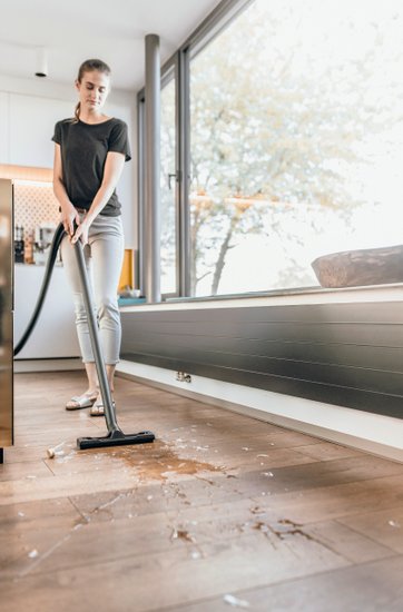 Пылесос Karcher Karcher WD 2 Plus V-12/4/18 (1.628-018.0) (строительный, сеть, потребление: 1000 Вт, без регулировки мощности)