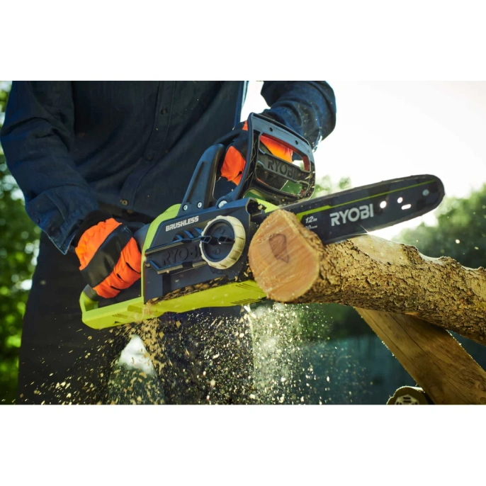 Бесщеточная аккумуляторная цепная пила Ryobi ONE+ OCS1830  без аккумулятора в комплекте 5133002829