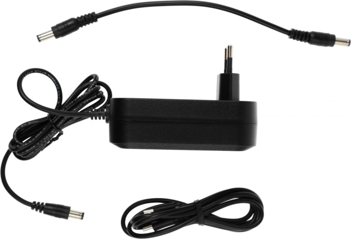 Мобильный аккумулятор TopON TOP-X73 72000mAh QC3.0/PD3.0/Qi 180W 5A USB-A/2xUSB-C беспров.зар. черный 103073