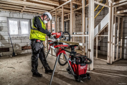 Пылесос Milwaukee M18 F2VC23L (4933478964) (профессиональный, объем пылесборника: 23 л, пылесборник: контейнер, питание: аккумулятор)