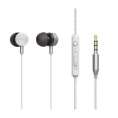 Наушники RITMIX RH-127M Silver {10 мм, 20-20000 Гц, 32 Ом, 95 дБ ± 3 дБ, мик: -42 дБ ± 3 дБ, Jack 3,5 мм, 1,2 м, регулировка громкости, металлический корпус + пластик} 80000777