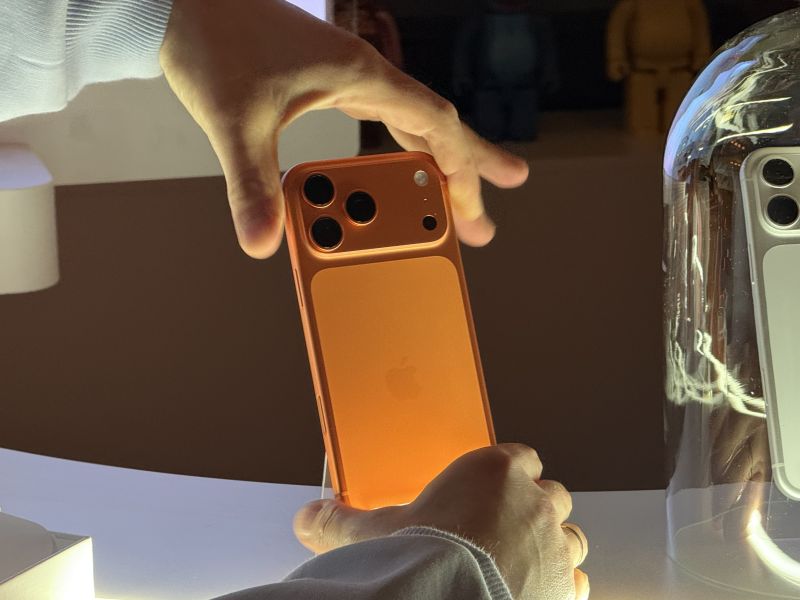 iPhone 17 презентовали в России за сутки до начала мировых продаж