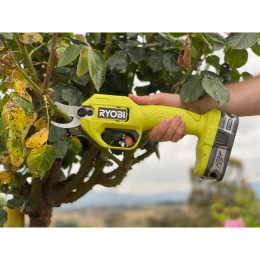 Аккумуляторный секатор Ryobi ONE+ RY18SCA-0 5133005024