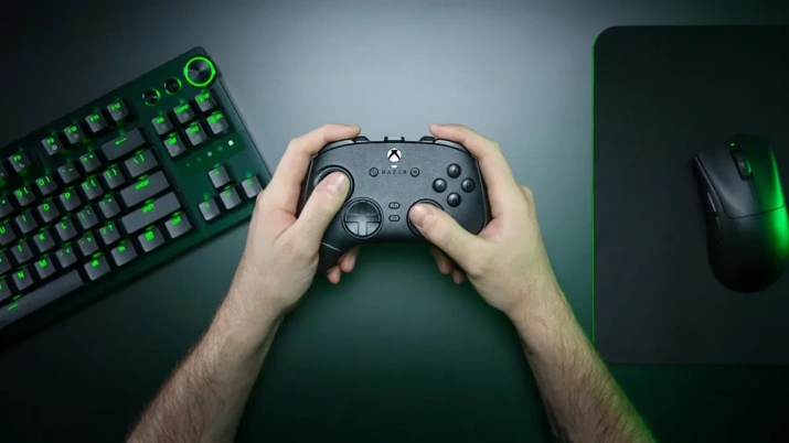 Razer Wolverine V4: беспроводной геймпад с частотой опроса до 8000 Гц