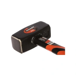 Кувалда 2000 грамм с фибергласовой рукояткой Gigant SLH20-1