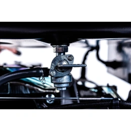 Бензиновый генератор Gigant (5,5 кВт; колёса и ручки) GGL-5500