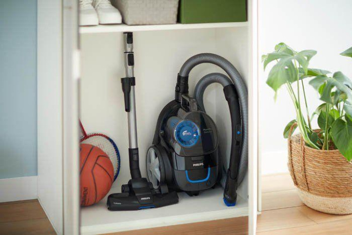 Пылесос Philips 3000 Series FC9331/09 900Вт черный/синий