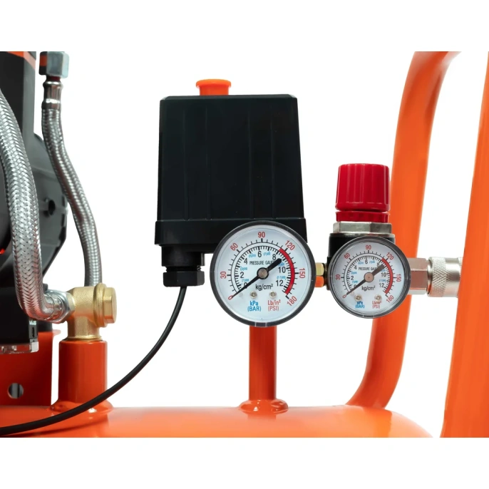 Безмасляный малошумный компрессор (120 л; 8 бар; 460 л/мин) Gigant GSWK-120/4200