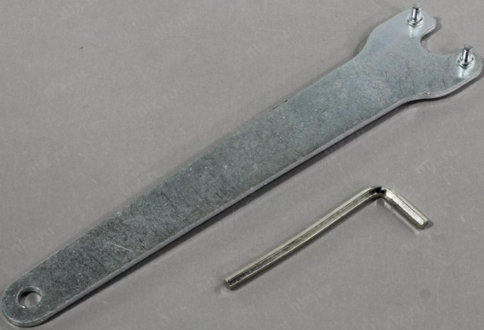 Штроборез Зубр Профессионал ЗШ-П65-2600 ПВСТК 6000об/мин 2600W синий ДА