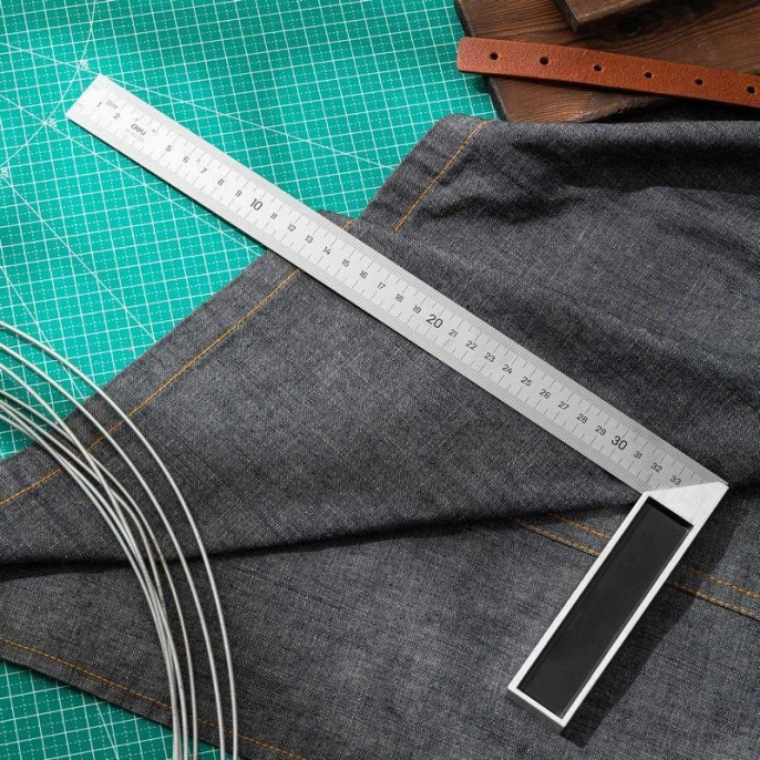 Угловая линейка стальная Deli DL302350 350мм, нержавеющая сталь + алюминиевое основание