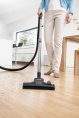 Пылесос Karcher VC 2 1.198-030.0 сухая уборка, объем фильтр-мешка: 2.8 л, радиус уборки: 7.5 м, фильтр Hepa 12, насадки: для пола, щелевая, насадка-щетка для мебели