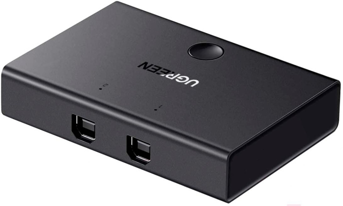 Сплиттер UGREEN 30345 30345 USB 2.0 Sharing S Witch 2x1. Цвет: черный