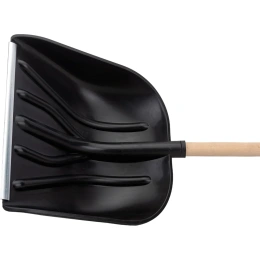 Пластмассовая снеговая лопата с черенком Gigant AVG-04