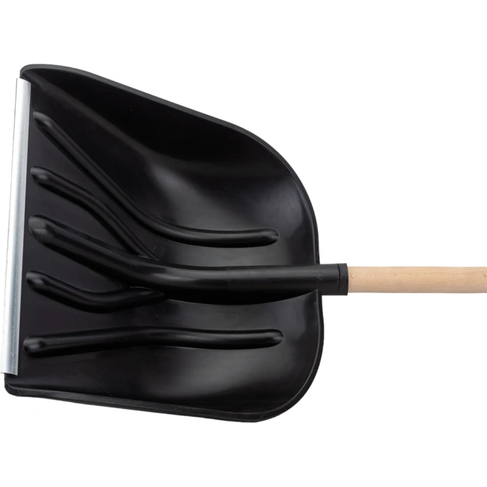 Пластмассовая снеговая лопата с черенком Gigant AVG-04