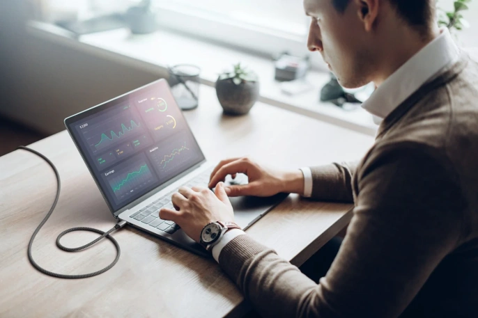 Кабель Satechi USB-C to USB-C 100W, длина 2 м. Цвет: серый космос.