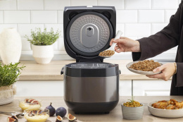 Мультиварка Gorenje MC5BR 5л 760Вт черный