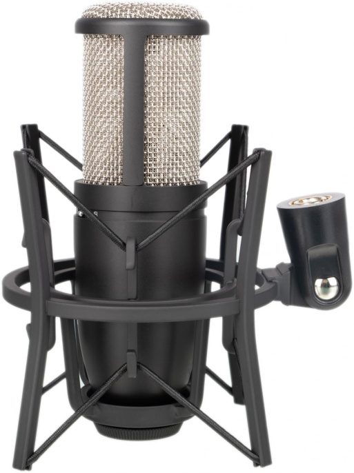 Микрофон проводной AKG P220 черный