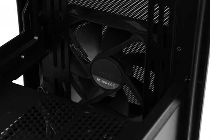 Корпус mATX Gigabyte C102B GB-C102G, Midi-Tower, без БП,  черный [28300-c102b-2crr]