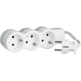 Многорозеточный блок Legrand''Стандарт'' 3 x 2К+З с кабелем длиной 5 м 695003