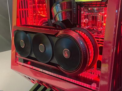 ASUS представила лимитированную и очень дорогую версию RTX 5090