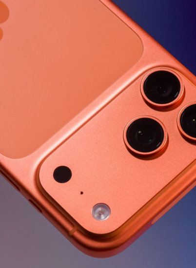 Обзор iPhone 17 Pro Max: алюминиевый огурец или новый эталон?