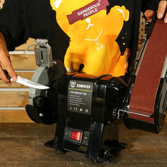 Точильный станок DEKO DKGM250-150,  250Вт [063-4214]