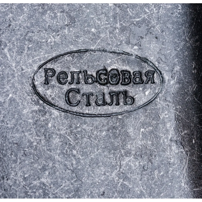 Штыковая лопата из рельсовой стали с черенком Gigant с ребрами жесткости GBS-01