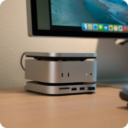 Внешний корпус для SSD Satechi USB4 NVMe SSD Enclosure For Mac mini M4 Up To 40Gbps Up To 8TB. Цвет: серебристый (ST-EU4SNSS)