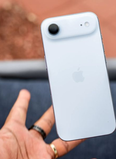 Рекордно тонкий, но компромиссный: что говорят в первых обзорах iPhone Air