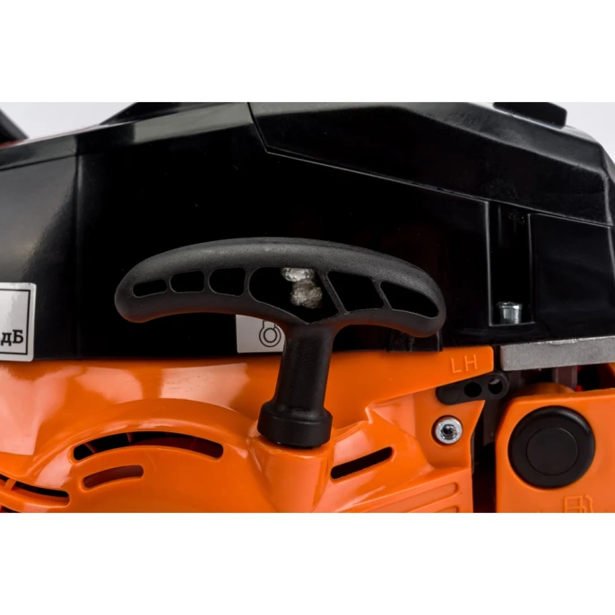 Бензопила 2,6 л.с., шина 18 дюймов, Gigant GTSL-04