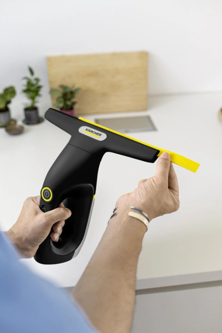 Мойщик окон Karcher WV 2 Universal Precision шир.скреб.:280мм пит.:от аккум. черный/желтый 31245466