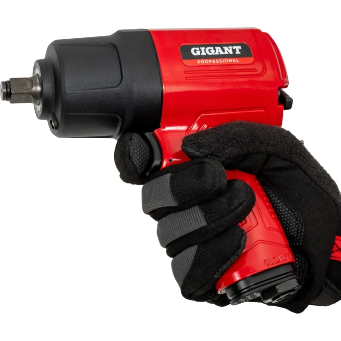 Ударный пневмогайковерт (880 Нм; 1/2"; кейс) Gigant Professional PW 880RKS + набор головок
