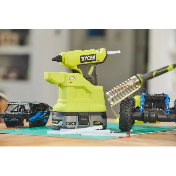 Клеевой пистолет Ryobi ONE+ 18В RGLM18-0 5133005001