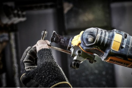 Реноватор DeWalt DCS356P2 DCS356P2-QW пиление, резка, шлифование, шабрение, питание: аккумулятор, 12 В, 5 А·ч, регулировка скорости, оборотов холостого хода: от 15000 до 20000 об/мин, диаметр