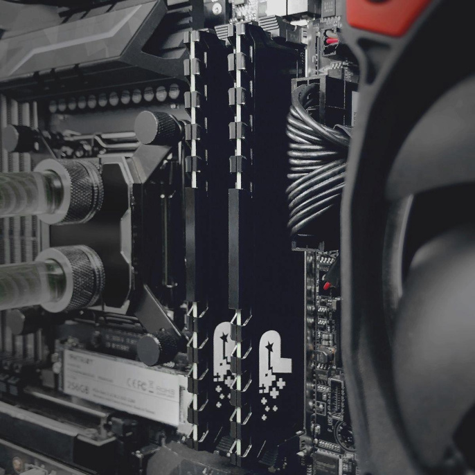 Оперативная память DDR4 16Gb PC-21300 2666MHz Patriot Signature Premium Line PSP416G2666H1